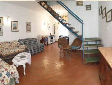 Soggiorno - Trilocale in Affitto in Via dei Salici a Pisa