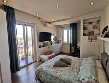 Camera da letto - Trilocale in Vendita in Via Francesco Acri a Catanzaro