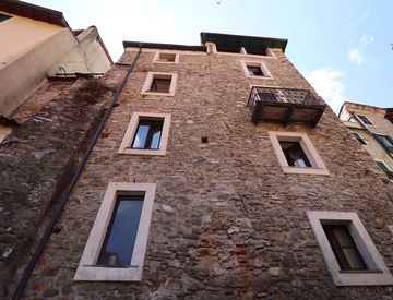 Foto 1 di 32 - Casa indipendente in Vendita a Dolceacqua