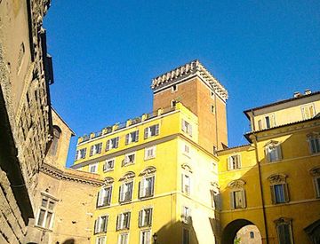Vista - Bilocale in Affitto in Piazza del Grillo a Roma