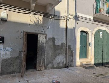 Facciata - Casa indipendente in Vendita in Via Carmine 132 a Noicattaro
