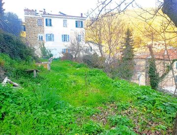 Foto 1 di 15 - Terreno edificabile in Vendita in Via Dolcedo a Imperia