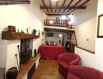 Soggiorno - Casa indipendente in Vendita in zona Celle sul Rigo a San Casciano dei Bagni