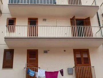 Foto 1 di 6 - Quadrilocale in Vendita in Via Rovere a Scicli