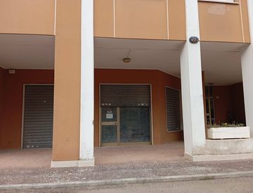 Vista - Locale commerciale in Vendita in Via Ticino 10 a Latina