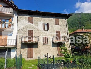 Facciata - Appartamento in Vendita in Via XI Febbraio 17 a Bagolino