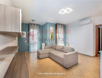 Soggiorno - Bilocale in Vendita in Via Massa di San Giuliano a Roma