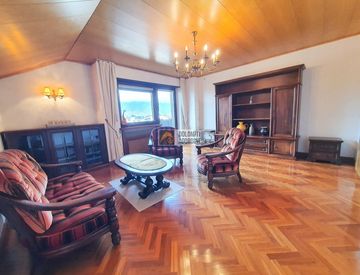 Soggiorno - Quadrilocale in Vendita in Via Gebirgsjäger 28 a Brunico