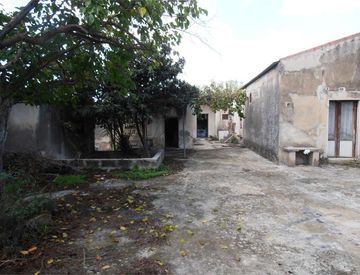 Foto 1 di 2 - Rustico, casale in Vendita in zona Centro a Comiso