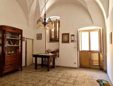 Soggiorno - Trilocale in Vendita in Via Emanuele Filiberto di Savoia a San Giorgio Ionico
