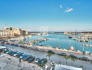 Foto 1 di 47 - Bilocale in Vendita in Via Statuti Marittimi 24 a Trani
