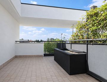 Terrazza - Trilocale in Vendita in Via Alberto da Giussano 37 a Mariano Comense