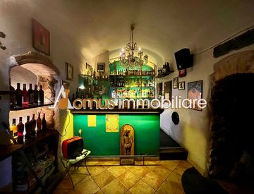 Foto 1 di 6 - Bar in Vendita in Rivolte San Sebastiano 18 a Sanremo