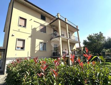 Facciata - Quadrilocale in Vendita in Via C. Battisti 2 a Flero