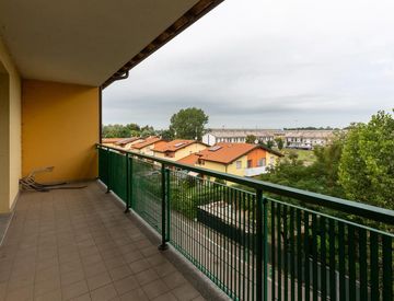 Terrazza - Trilocale in Vendita in Via Louis Braille a Vercelli
