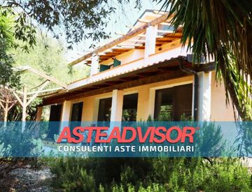 Foto 1 di 27 - Villa in Vendita in Strada Cason della Guardia 21 a Imperia
