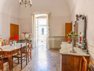 Soggiorno - Quadrilocale in Vendita in Via Francesco Ferrucci 101 a Andria
