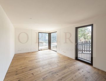 Stanza - Trilocale in Vendita in Centro a Nova Ponente