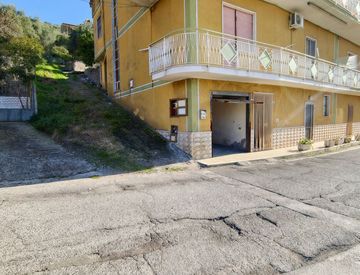 Facciata - Casa indipendente in Vendita in Via monte pecoriello a Castelforte