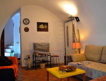 Soggiorno - Quadrilocale in Vendita in Via Cavour 20 a Olivetta San Michele
