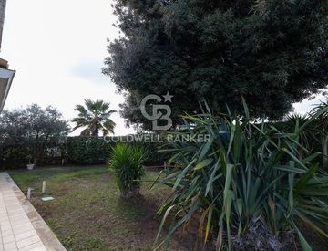 Giardino - Villetta a schiera in Vendita in Via Sergio Ramelli 10 a Ragusa