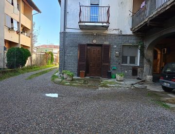 Foto 1 di 31 - Bilocale in Vendita in Vicolo Dossena a Rescaldina