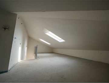 Stanza - Trilocale in Vendita in Via Martiri di Cefalonia a Peschiera Borromeo