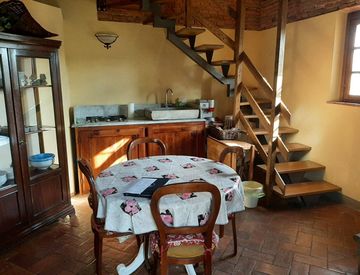 Foto 1 di 14 - Casa indipendente in Affitto a Pontedera