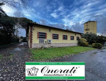 Facciata - Ufficio in Affitto in zona Ponte di Nona, Torre Angela a Roma