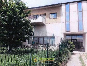 Facciata - Appartamento in Vendita in Via Emanuele Kant a Città di Castello