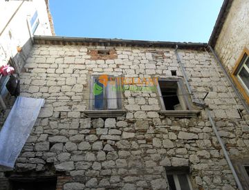 Foto 1 di 2 - Casa indipendente in Vendita in Via Teatro a Ferrazzano