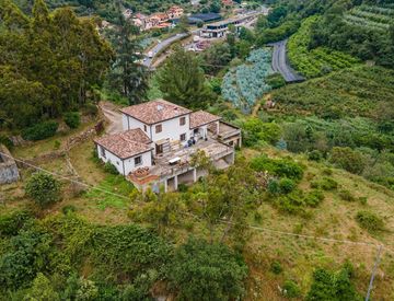 Foto 1 di 23 - Casa indipendente in Vendita in Strada Provinciale 64 a Dolceacqua