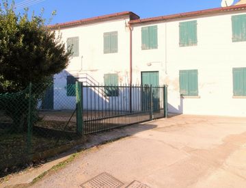 Facciata - Villetta a schiera in Vendita in Via Motta 2 a Monselice