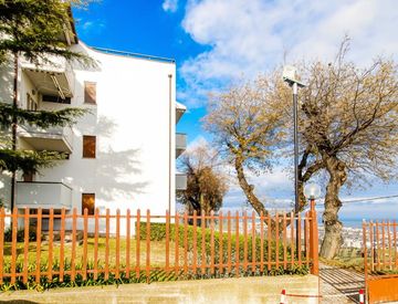 Giardino - Trilocale in Vendita in Via Belvedere 1 B a Tortoreto