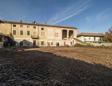 Foto 1 di 34 - Rustico, casale in Vendita in Via Guglielmo Marconi a Pezzana