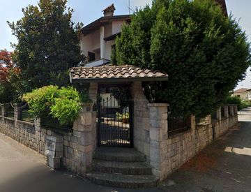 Foto 1 di 35 - Villa in Vendita in Via Leonardo Da Vinci 4 a Crescentino