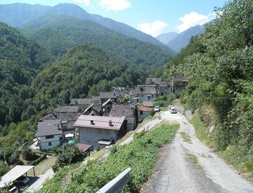 Vista - Rustico, casale in Vendita in Località Pianezza a Bognanco