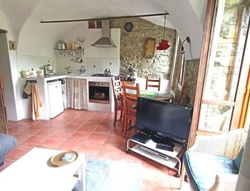 Soggiorno - Bilocale in Vendita in Via San Bartolomeo a Apricale