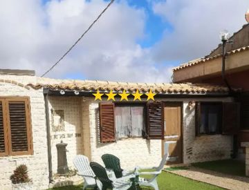Foto 1 di 37 - Villa in Vendita in Via Archimede a Ragusa