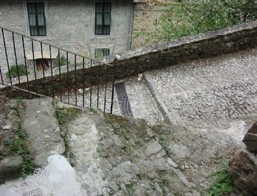 Foto 1 di 13 - Quadrilocale in Vendita a Apricale