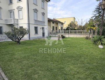 Foto 1 di 40 - Villa in Vendita in Via Lignano 16 a Pozzuolo del Friuli