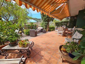 Terrazza - Bilocale in Vendita in Via Dei Narcisi a Bordighera