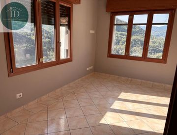 Stanza - Quadrilocale in Vendita in Viale Rimembranze 38 a Apricale