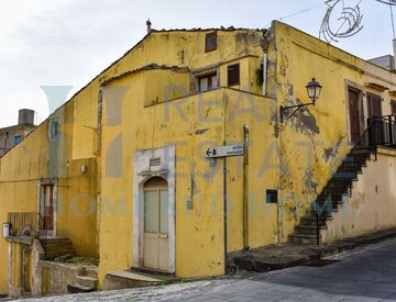 Casa Indipendente in Vendita in Via italia 1 a Buscemi 65mq