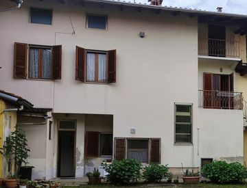 Foto 1 di 10 - Casa indipendente in Vendita in Torelli 4 a Lenta