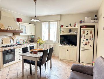 Soggiorno - Villetta a schiera in Vendita in zona Fossa a Concordia sulla Secchia