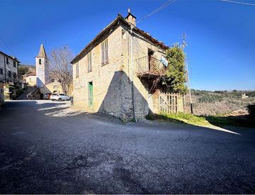 Foto 1 di 31 - Rustico, casale in Vendita in Frazione Lenzari 4 a Vessalico
