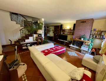 Soggiorno - Appartamento in Vendita in Via Giuseppe Raviglione 9 a Vercelli