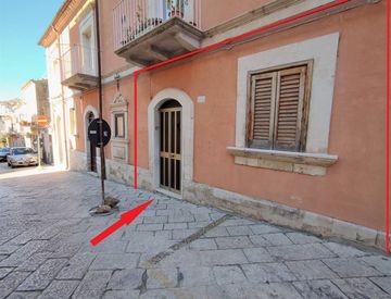 Foto 1 di 28 - Casa bifamiliare, trifamiliare in Vendita in zona Ibla a Ragusa