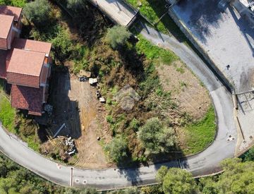 Foto 1 di 18 - Terreno edificabile in Vendita in Via Provinciale a Dolceacqua